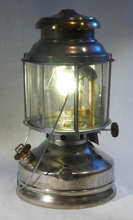 Sinumbra Universal No.1 lantern tänd.jpg